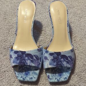 Nine West Blue Floral Mules